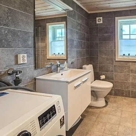 4 Bedroom Stunning In *